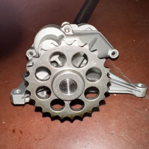 T1N 2001-2006 Dodge Sprinter Van Oil Pump 2.7L engine OM647 5117594AA
